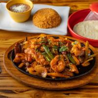 Fajita De Pollo · pepper and sauteed onion w/rice,black beans and corn tortillas