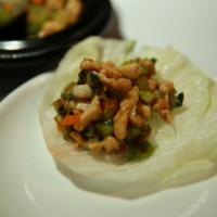 Spicy Chicken Letture Wraps · Hot and spicy.