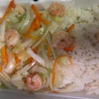 33. Shrimp Chow Mein · Served with crispy noodles.