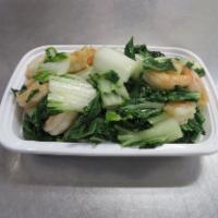 Bok Choy Leaf with Shrimp · Shell fish with white cabbage.