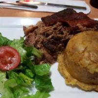 Mofongo con pernil / Mofongo with roast Pork · 