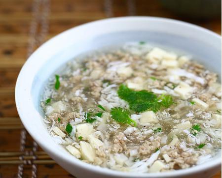 West Lake Beef Soup 西湖牛肉羹 · Minced Beef, Minced Mushroom, Egg, Coriander in the soup