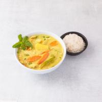 5. Yellow Curry · Potato, carrot, onion and bell pepper.