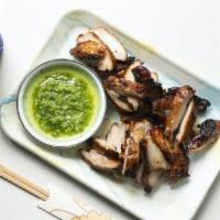 Entrée Soy Roasted Chicken · Marinated and Roasted Dark Meat,
Ginger Scallion Sauce
Charred Broccoli