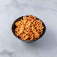 Pasta con Pollo · Pasta with chicken served with a choice of sauce.