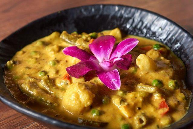 Vegetable Korma · Handpicked vegetable cooked with cashew nut sauce.