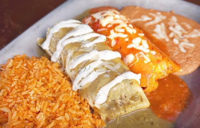 2 Items Combinaciones · Served with rice and beans.