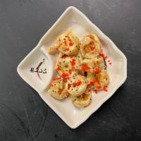 Fried Shrimp with Mayonnaise 蛋黄芥末炸虾仁 · 