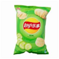 Lays Cucumber Flavor 70 gram · 乐事 黄瓜味薯片 70G
