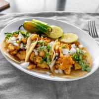 Tacos Mexicanos de Pollo · Chicken Tacos