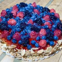 Torte De Borsco  · Raspberry tart with fresh berries 