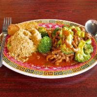 10. Beef Broccoli Plate · Served with fried rice, soup, chicken wings and egg roll.