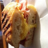 Benedict Specialty Sandwich · Egg, cheddar, ham & hollandaise sauce on your choice of Bread / Bagel / Wrap