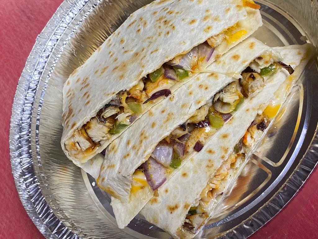 Chicken quesadilla · Grilled chicken peper onion and mix chees