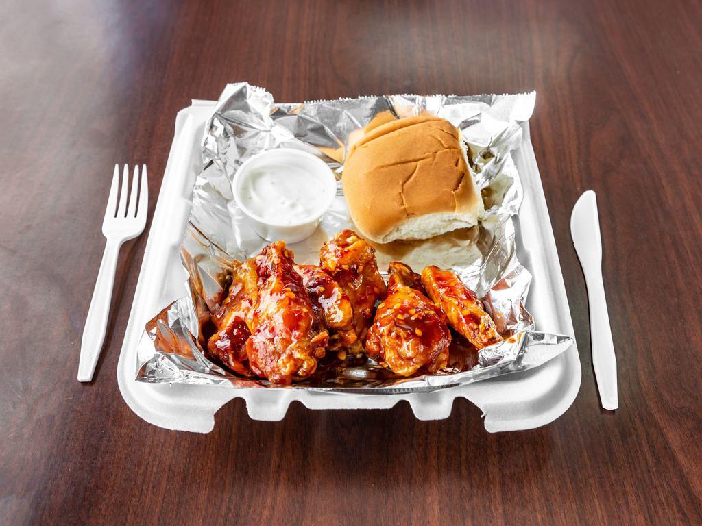 6 Piece Wings Combo Lunch Special · 