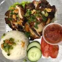 F07. Com Ga Nuong · Grilled chicken serve with steamed rice.