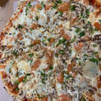 Extra Large Veggie Pizza · Vegetarian. Tomato sauce, cheese blend, mushroom , onion , green peppers, and tomatoes finis...