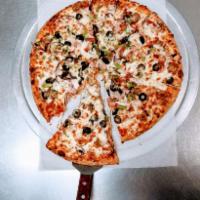 Deluxe Pizza · Cheese, pepperoni, green peppers, mushrooms,
black olives, onions, sausage, ham and pizza sa...