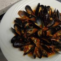 Zuppa di Mussels · Marinara, fra diavolo or garlic and oil.