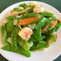 prawns with Snow Peas 雪豆虾 · prawns sauteed with snow peas, onion, celery and carrots in garlic white sauce.