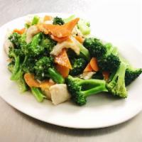 Chicken with Broccoli 西兰鸡 · Chicken white meat stir fried with broccoli garlic white sauce.