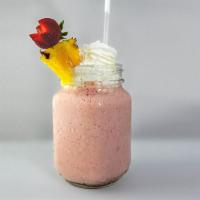 Batido de Fresa · Strawberry shake.