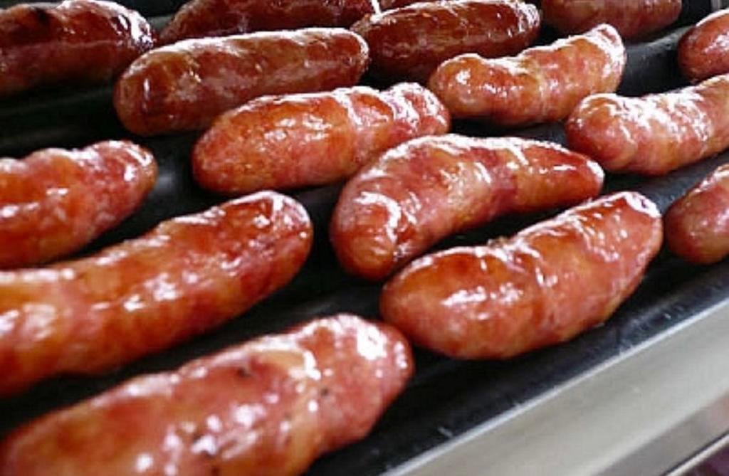 Taiwanese Sausages台湾香肠 · Comes with 3 pieces Taiwanese BBQ sausage.