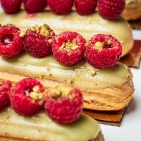 Pistachio&Raspberry · Pistachio pastry cream, fresh raspberries and jam.