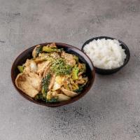 Medium Bowl · Includes 2 free bowls of rice.