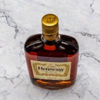 Hennessy VS · 40.0% ABV. Must be 21 to purchase.