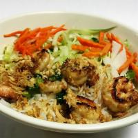 B2. Bun Tom Nuong · Grilled shrimp served with vermicelli noodle and fish sauce.