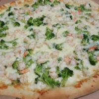 Grilled Shrimp and Broccoli White Pizza · 