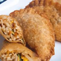 Pad thai pocket (4 pieces) · Wonton wrapper filled with pad thai,rice noodle,egg,green onion ,ground peanut.