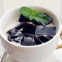 Grass Jelly with Condensed Milk · 
