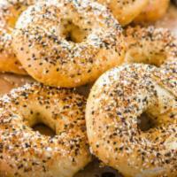 Plain Bagel ·  Boiled and baked round bread roll.