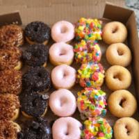 25 Pack of Donuts · If you would like multiples of a specific flavor, please indicate the amount of each in the ...