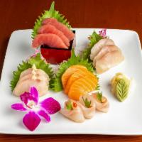 Chef's Choice Sashimi Plate · 5 kinds 3 pieces of each.