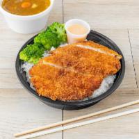 Curry Chicken Katsu Bowl · Served with steam rice, steam broccoli & yum2 sauce.