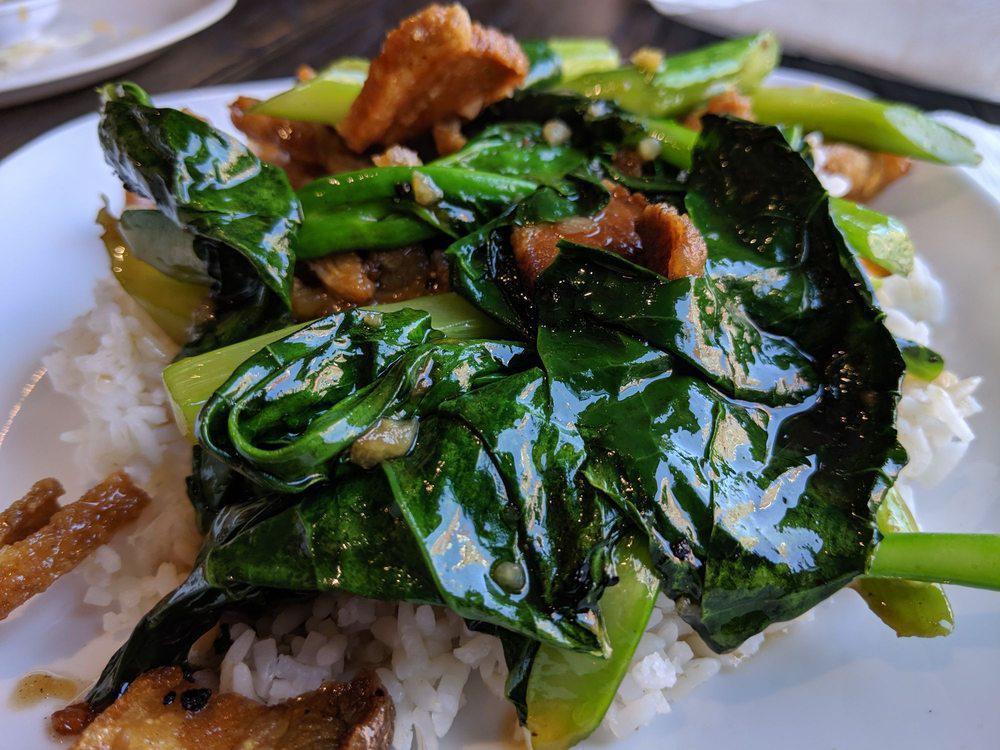 Kana Moo Grob · Sauteed crispy pork and Chinese broccoli over white rice.