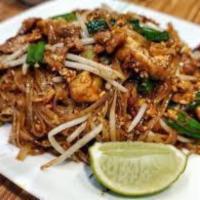 Pad Thai Shrimp · Sautéed rice noodle with shrimp, egg, tofu, bean sprouts, scallion and peanuts.