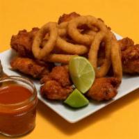 10 Piece Hot Wings Combo with Onion Rings · 