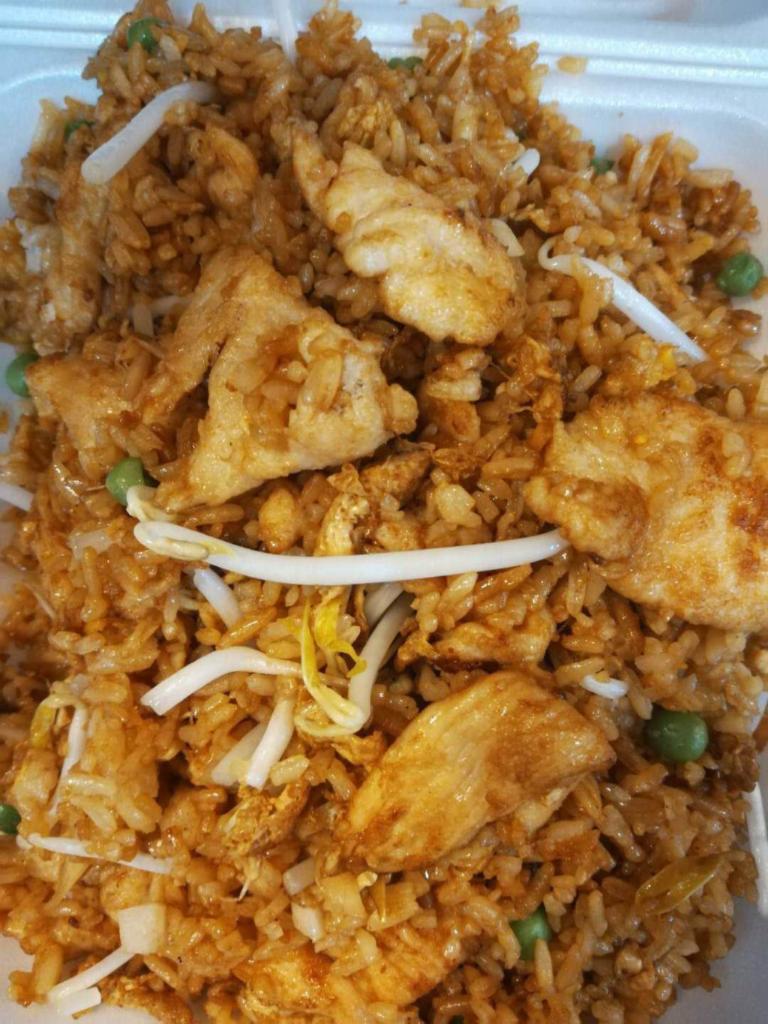 2. Chicken Fried Rice · Classic Chinese fried rice whit Bean sprout onions eggs carrots and green beans