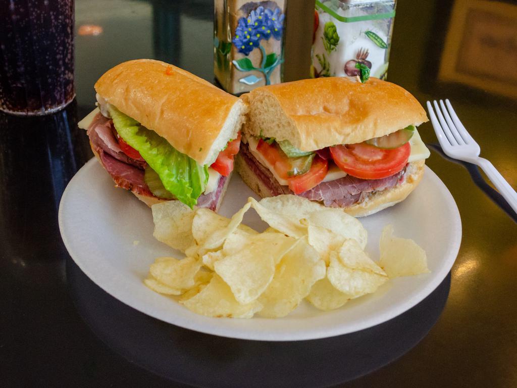 Roast Beef Deli Sandwich · Sandwich with thinly sliced beef that has been cooked over a dry heat. 