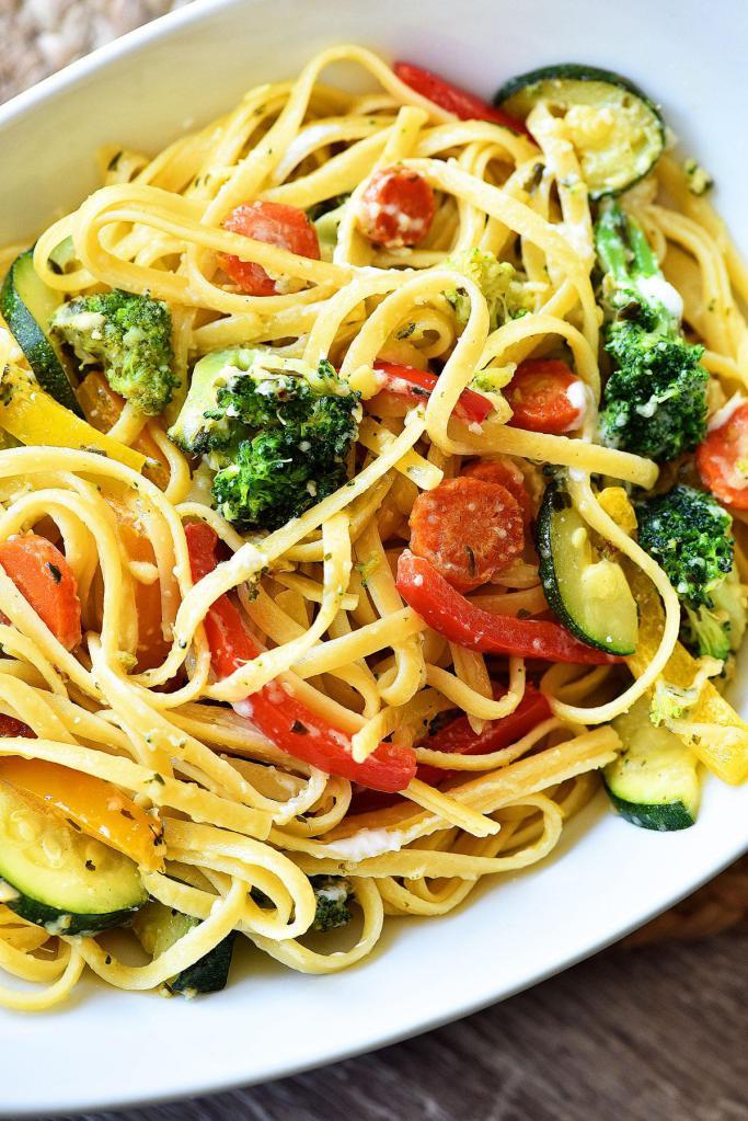 Pasta Primavera Pasta Dinner · Choice of ziti or linguine sauteed in a mixed veggie medley with garlic, oil, white wine.
