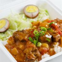 Spicy Curry Potato Beef Over Rice (香辣咖喱牛肉饭) · 配卤蛋及西蓝花