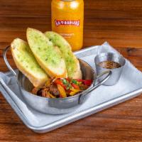 Chorizo Sausage Peppers & Onion · La Original Ambar Lager mostaza