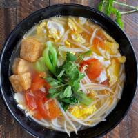 Mixed Vegetable &egg with rice noodles 杂菜蛋汤米线 · 