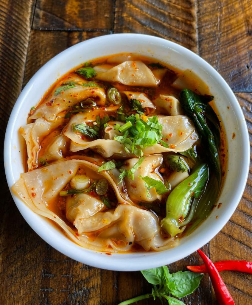 spicy wontons in soup 红油抄手 · 