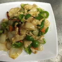 56. Tai Chien Chicken · White meat chicken. Cooked with bell peppers and onions. Sauteed in white sauce. Spicy.