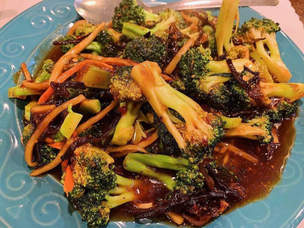Broccoli in Hot Garlic Sauce · Fresh broccoli, water chestnuts, celery and tree mushroom in hot spicy garlic sauce. Spicy.